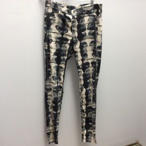 HUE black and grey skinny patterned jeggings M